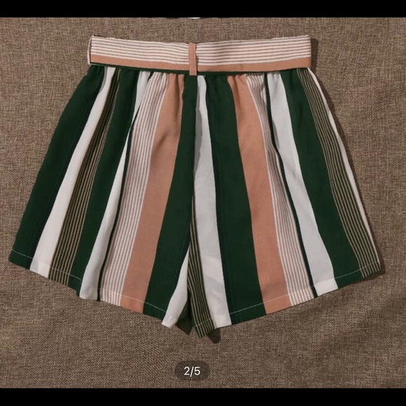 SHEIN Belted Striped Shorts Pink - Picture 3 of 5
